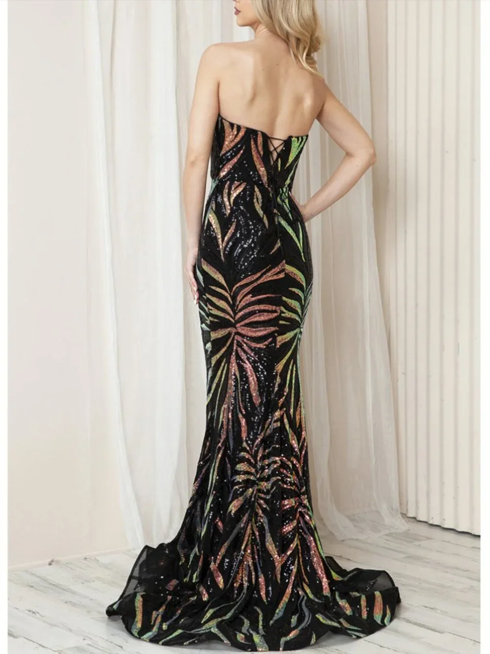 Boutique approx measurements